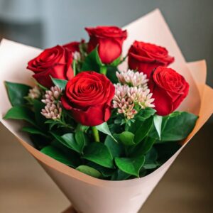 Ramo de 6 rosas rojas